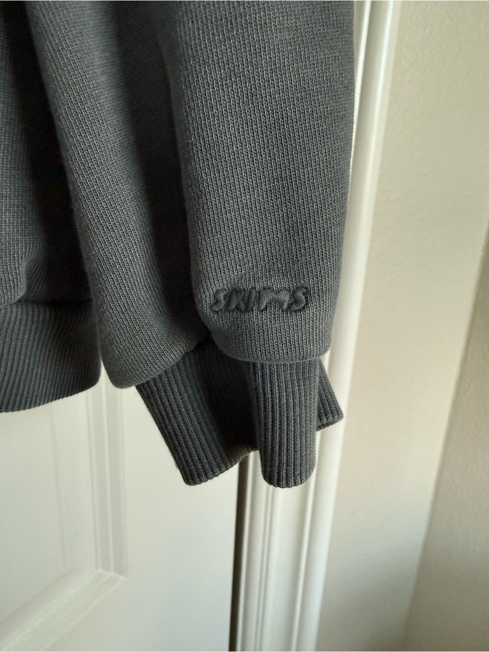 SKIMS Half Zip Pullover - Picture 6 of 6